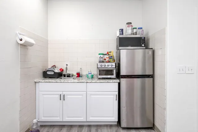 $399,000 | 90 East Magill Avenue, Unit 105, Fresno, CA 93710