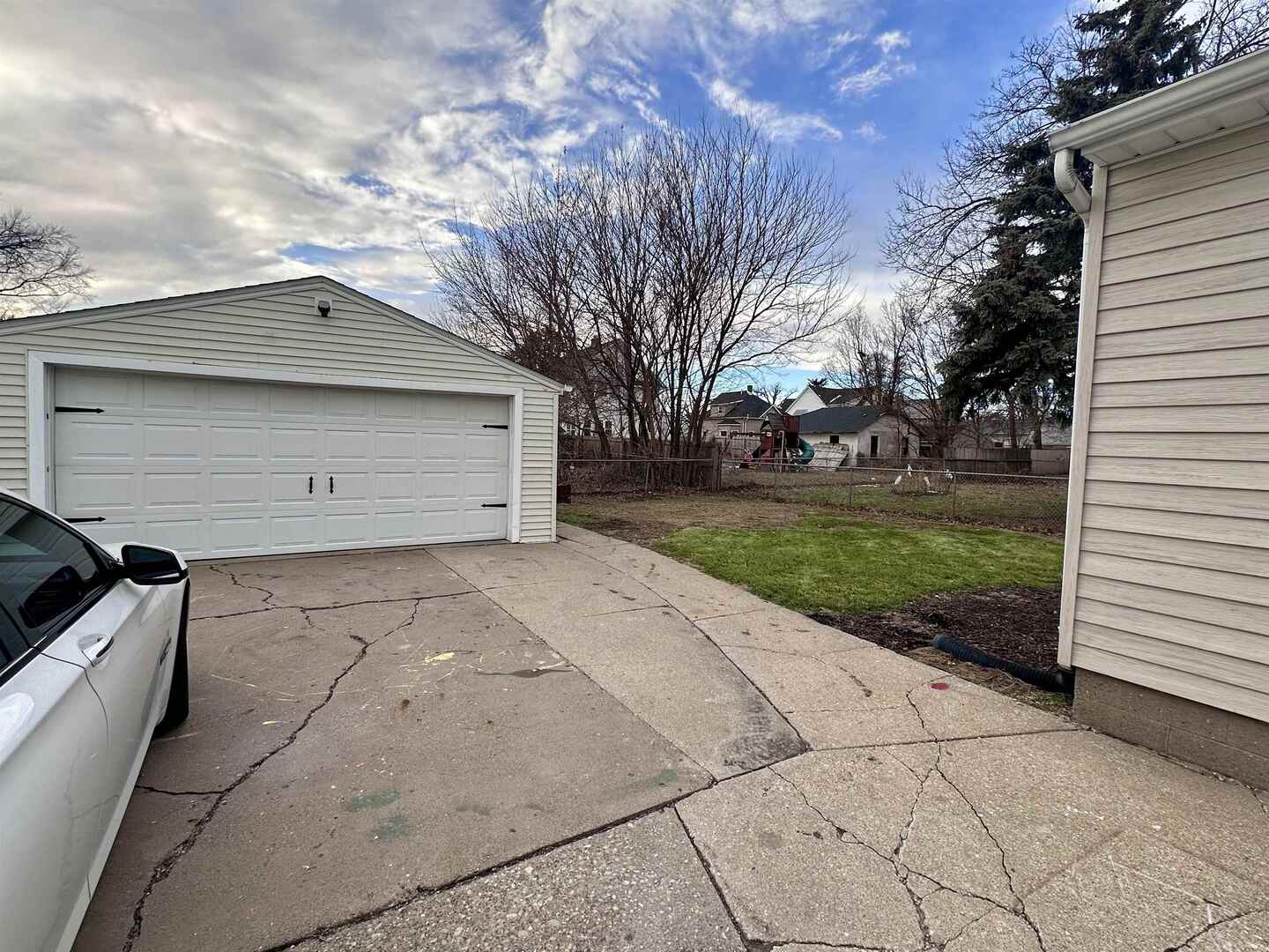 1830 28th Street Rock Island, IL 61201 - Photo 23 of 23 a view of outdoor space with garden