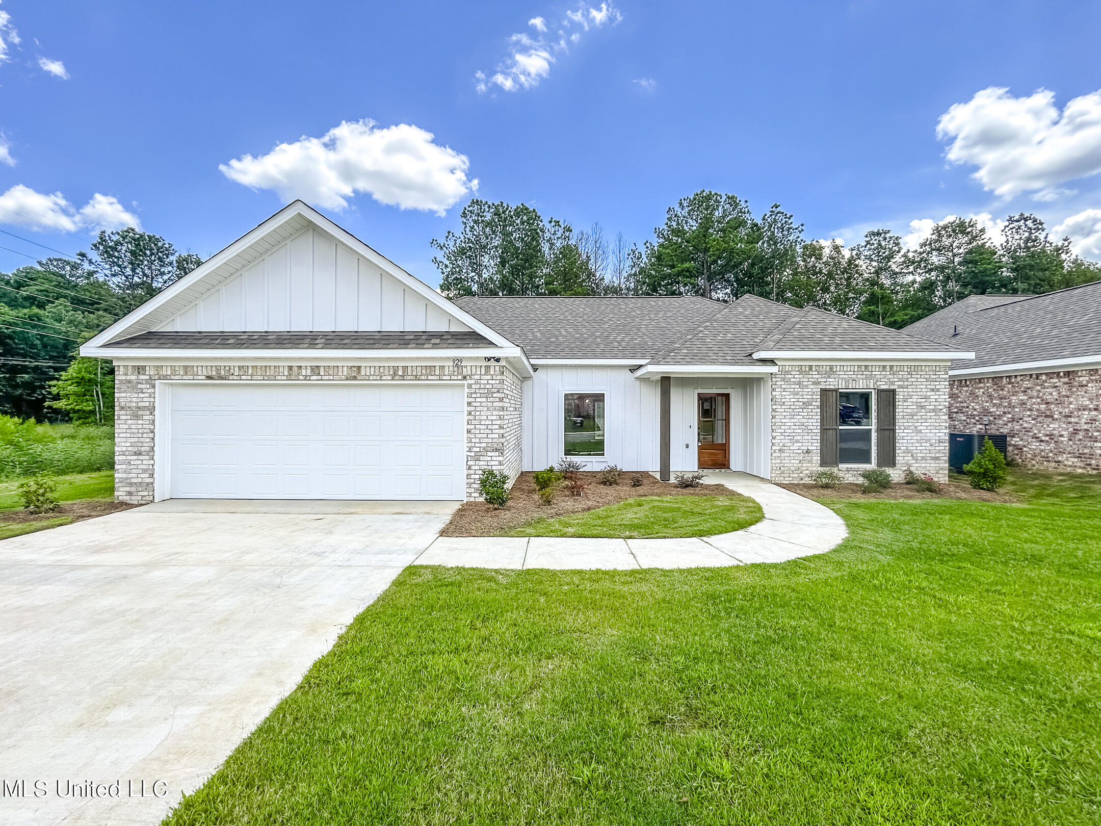 929 Riverside Lane Pearl, MS 39208 - Photo 1 of 20 929 Riverside Ln_Lot 67-1