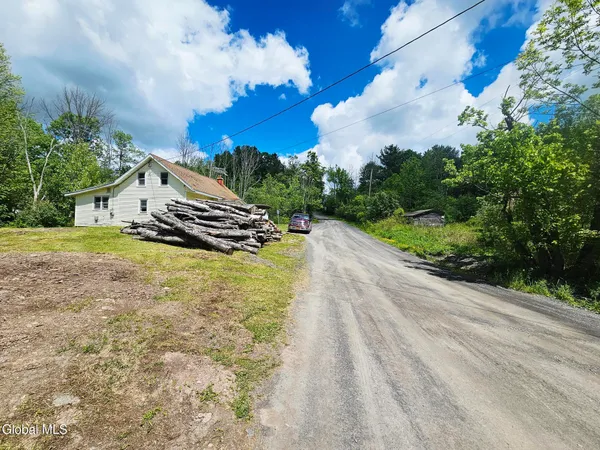 $139,000 | 143 Gulf Road, Rensselaerville, NY 12122