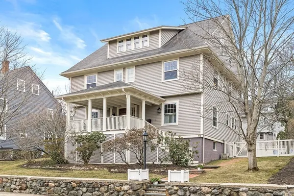 $2,250,000 | 10 Edgehill Road, Winchester, MA 01890