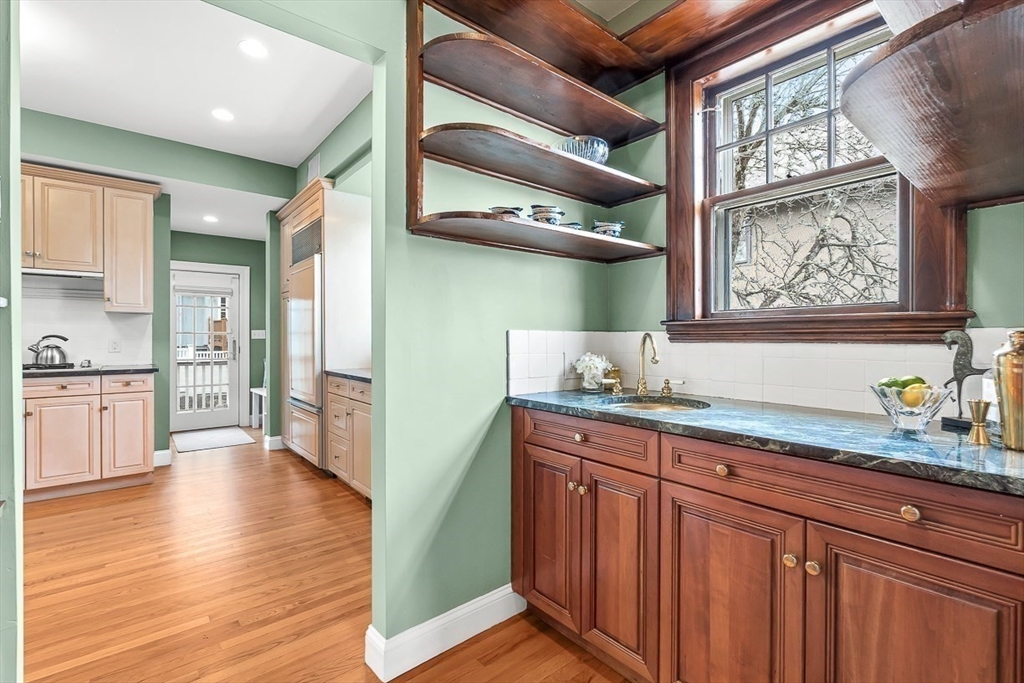 10 Edgehill Road Winchester, MA 01890 - Photo 17 of 42