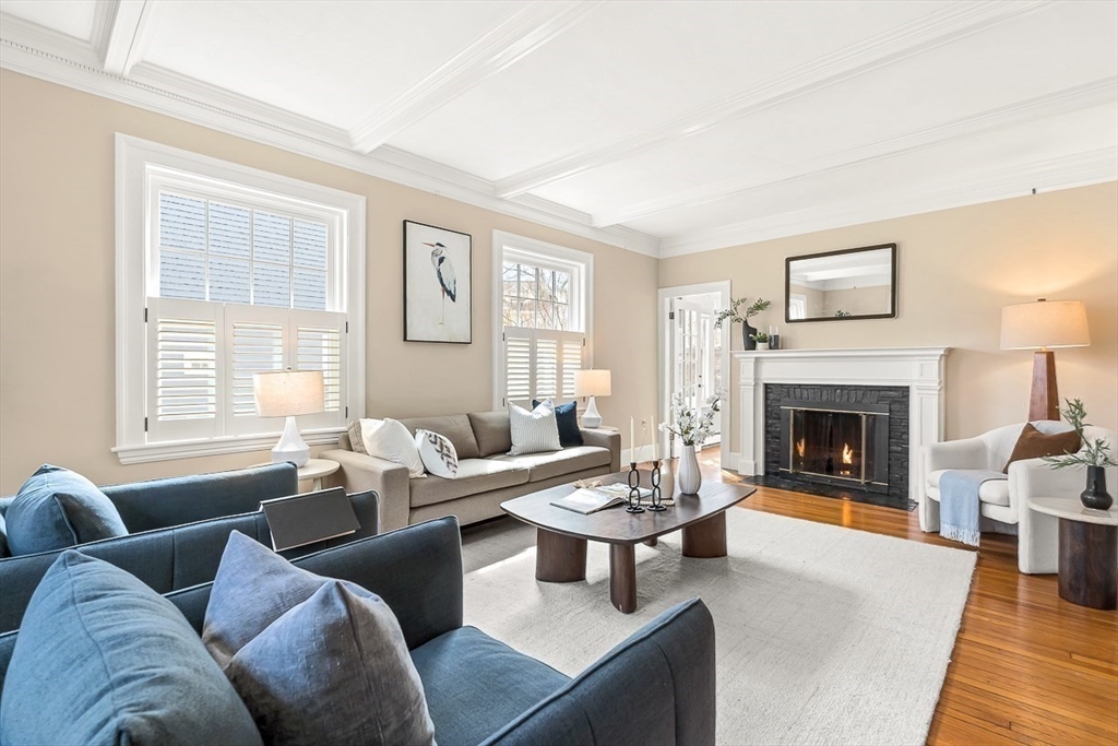 10 Edgehill Road Winchester, MA 01890 - Photo 9 of 42