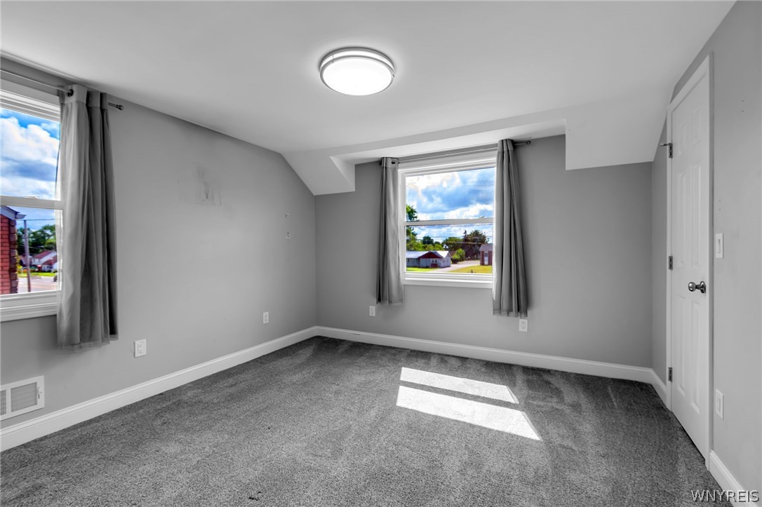 4563 Union Road, Unit RIGHT SIDE Cheektowaga, NY 14225 - Photo 14 of 24