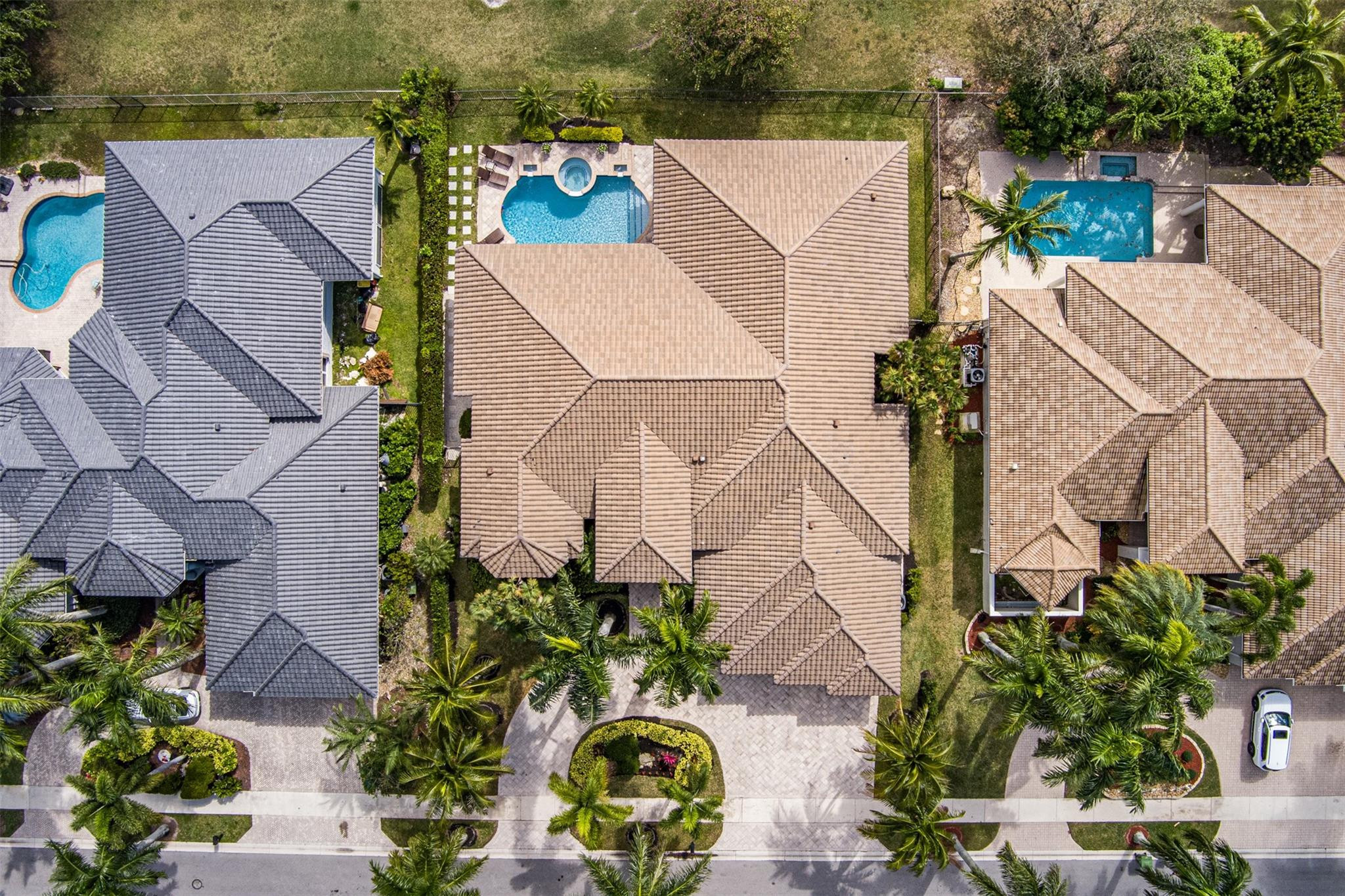 2475 Provence Circle Fort Lauderdale, FL 33327 - Photo 3 of 45 Photo 3