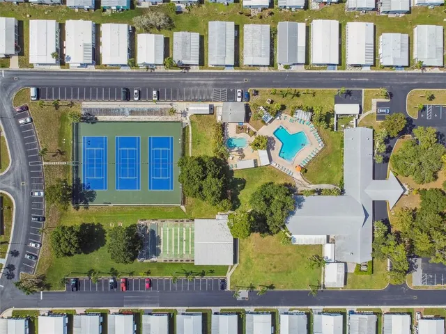 view of building with an outdoor space