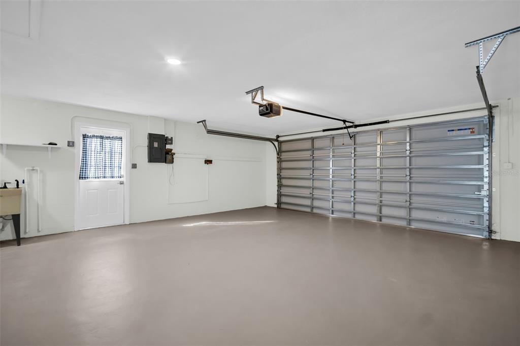 6450 Tralee Avenue New Port Richey, FL 34653 - Photo 23 of 27