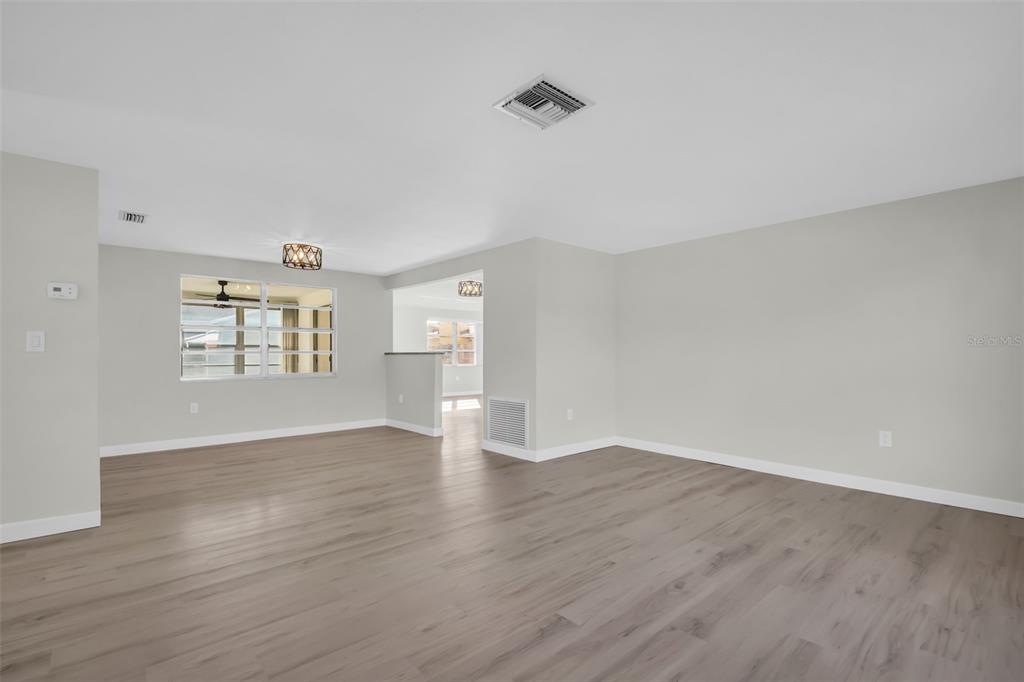 6450 Tralee Avenue New Port Richey, FL 34653 - Photo 5 of 27