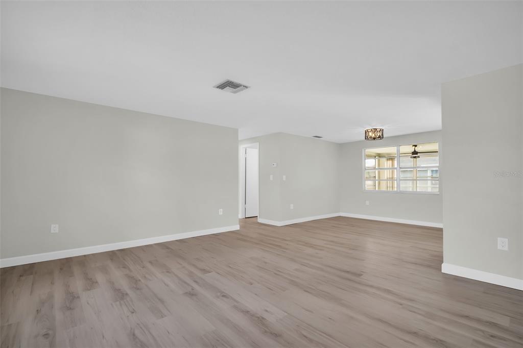 6450 Tralee Avenue New Port Richey, FL 34653 - Photo 6 of 27