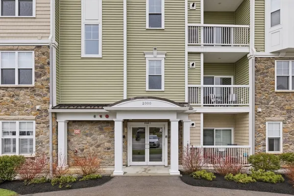 $715,000 | 2301 Pennington Drive, Unit 2301, Walpole, MA 02081