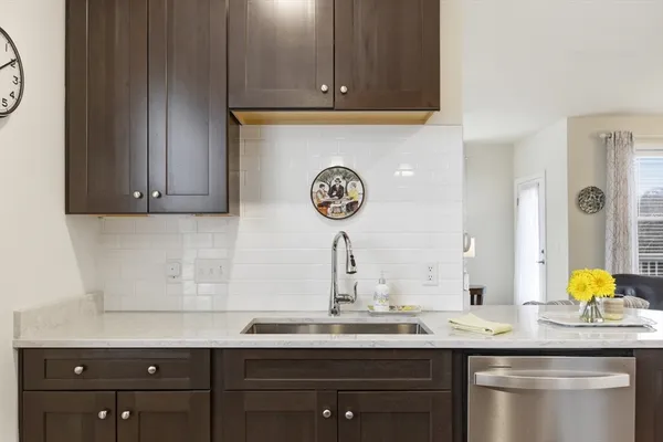 $715,000 | 2301 Pennington Drive, Unit 2301, Walpole, MA 02081