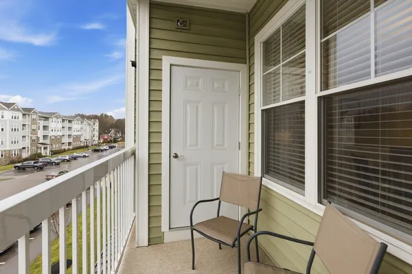 $715,000 | 2301 Pennington Drive, Unit 2301, Walpole, MA 02081