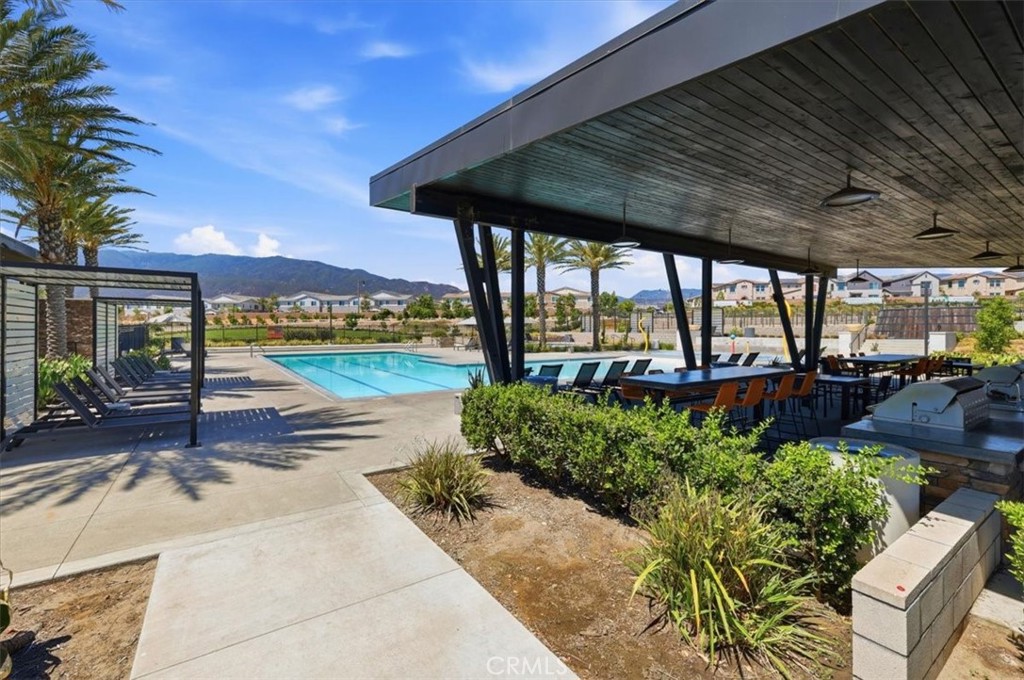 5370 Blue Ridge Way Fontana, CA 92336 - Photo 42 of 64 Gallery Image 42
