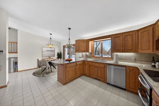 $649,900 | 1477 Laurel Court Southeast, Rochester, MN 55904