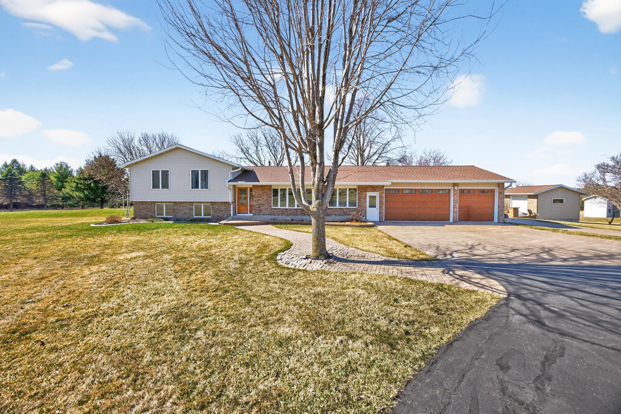 1477 Laurel Court Southeast Rochester, MN 55904 - Photo 2 of 53