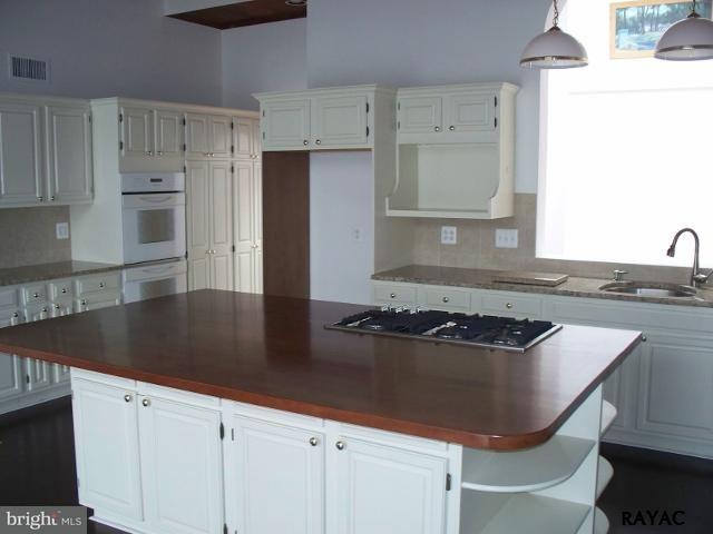 4435 Grandview Road, Unit 108 Hanover, PA 17331 - Photo 16 of 36 Gallery Image 16