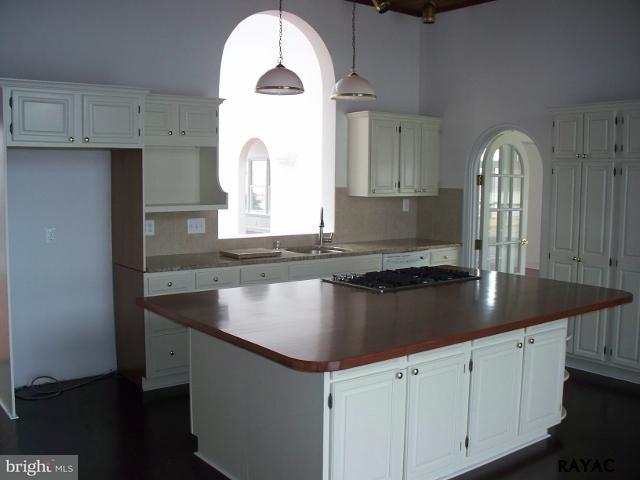 4435 Grandview Road, Unit 108 Hanover, PA 17331 - Photo 17 of 36 Gallery Image 17