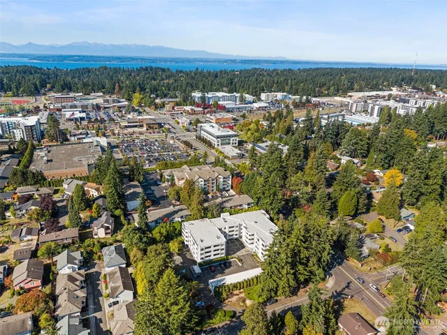 $440,000 | 17417 Ashworth Avenue North, Unit 201, Shoreline, WA 98133