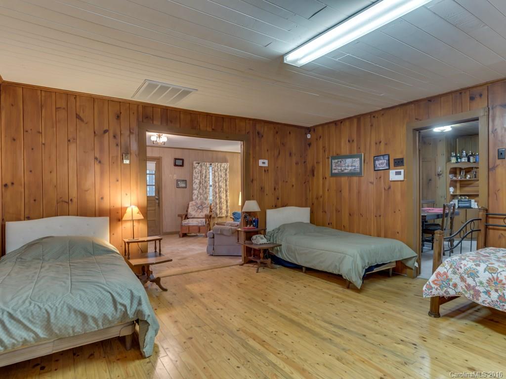 804 Pearson Falls Road Saluda, NC 28773 - Photo 11 of 19 Gallery Image 11