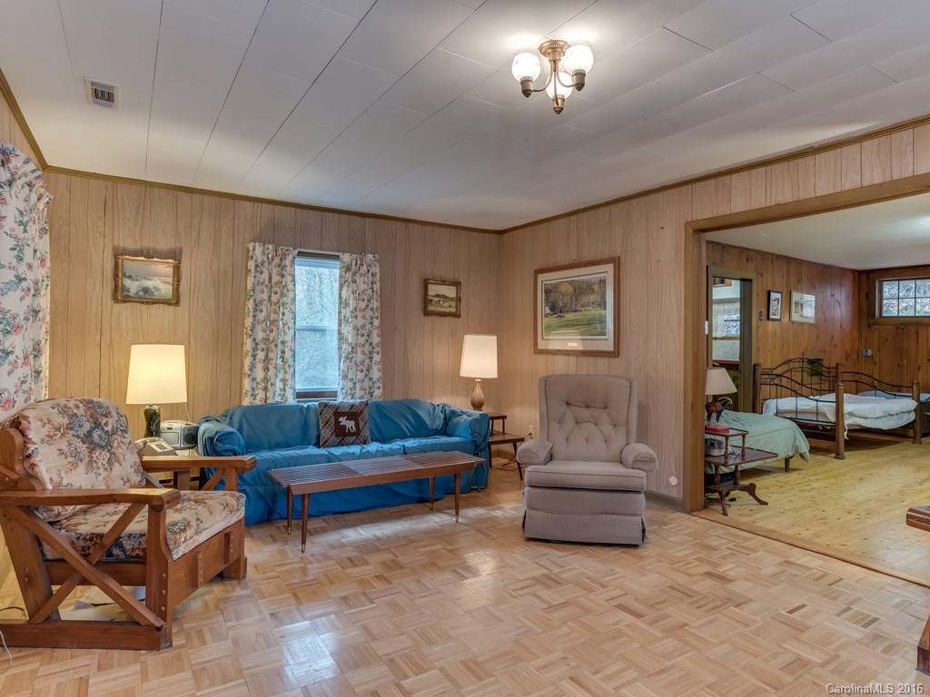 804 Pearson Falls Road Saluda, NC 28773 - Photo 9 of 19 Gallery Image 9