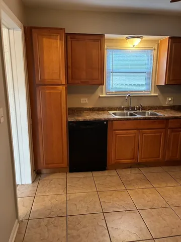 $249,000 | 11903 South Laramie Avenue, Alsip, IL 60803