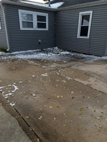 $249,000 | 11903 South Laramie Avenue, Alsip, IL 60803