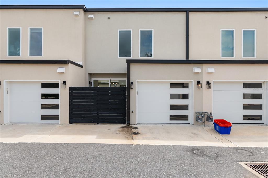 3288 Southwest 49th Terrace Gainesville, FL 32608 - Photo 49 of 71 a view of an empty room with cabinet