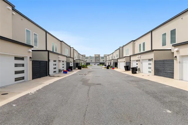 $398,000 | 3288 Southwest 49th Terrace, Gainesville, FL 32608