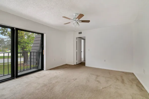 $2,500 | 311 3rd Way, West Palm Beach, FL 33407