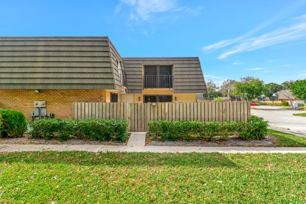 $2,500 | 311 3rd Way, West Palm Beach, FL 33407