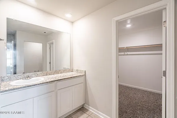 $2,100 | 206 Chestnut Oak Drive, Lafayette, LA 70507