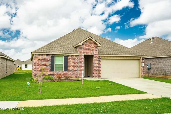 $2,100 | 206 Chestnut Oak Drive, Lafayette, LA 70507