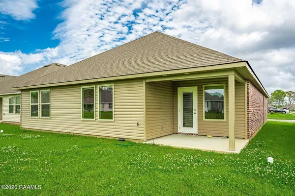 $2,100 | 206 Chestnut Oak Drive, Lafayette, LA 70507