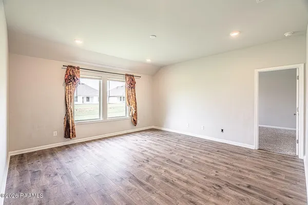 $2,100 | 206 Chestnut Oak Drive, Lafayette, LA 70507