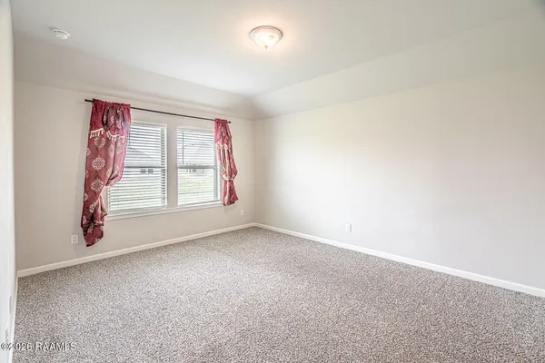 $2,100 | 206 Chestnut Oak Drive, Lafayette, LA 70507