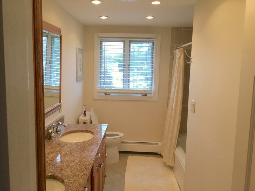 25 Country Club Road Stoneham, MA 02180 - Photo 8 of 10 Gallery Image 8