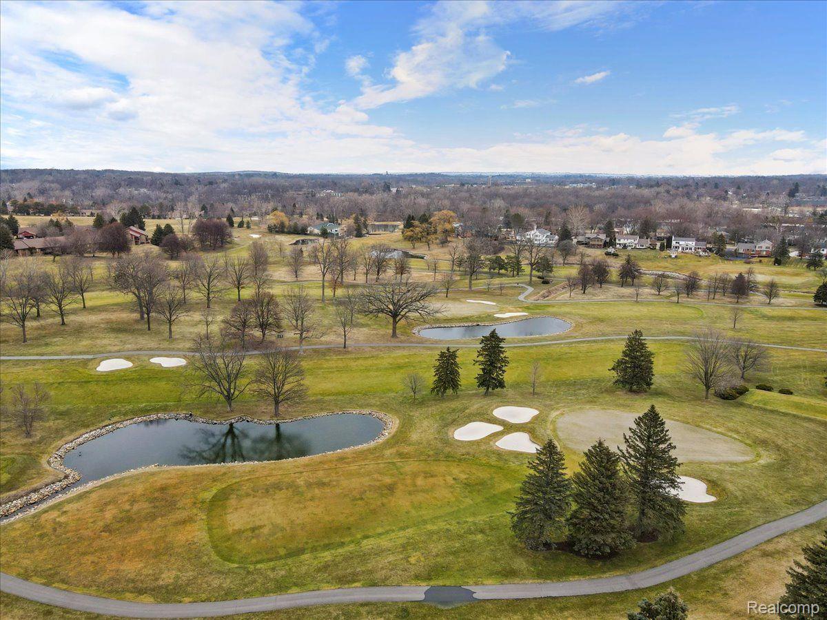 994 Golfview Court Rochester, MI 48307 - Photo 59 of 60 Gallery Image 59