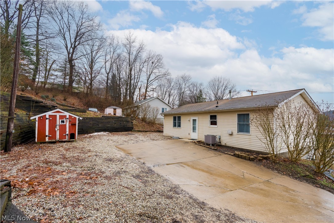 701 West Line Street Minerva, OH 44657 - Photo 5 of 37