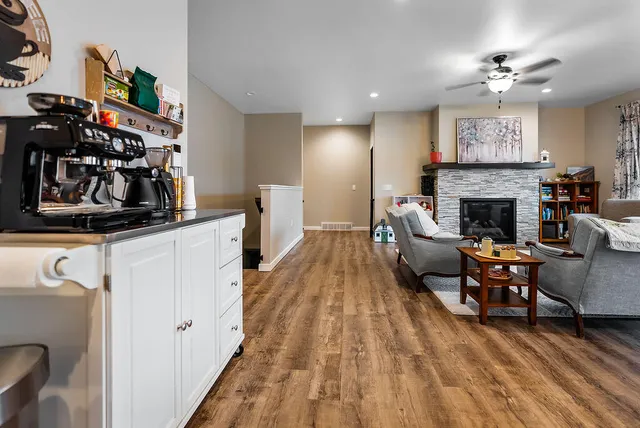 $575,000 | 618 Silver Drive, Holmen, WI 54636