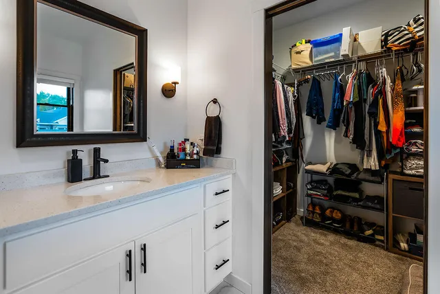 $575,000 | 618 Silver Drive, Holmen, WI 54636