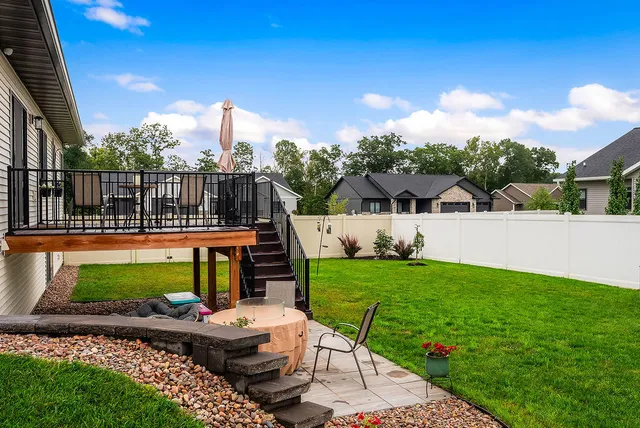 $575,000 | 618 Silver Drive, Holmen, WI 54636