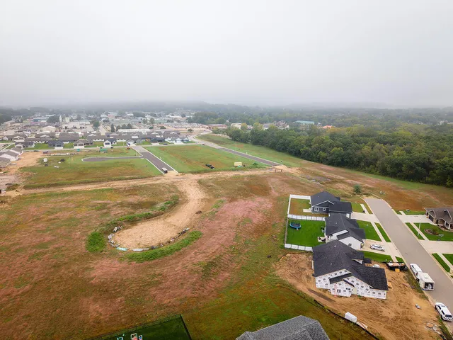 $575,000 | 618 Silver Drive, Holmen, WI 54636