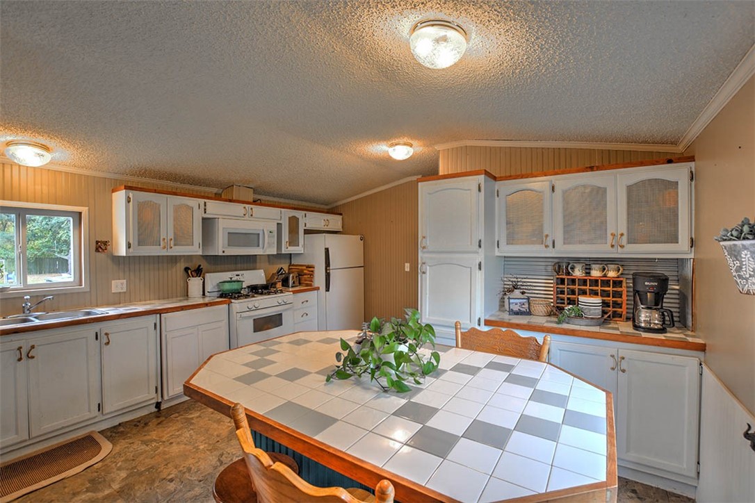2974 North 800 E Road Moweaqua, IL 62550 - Photo 16 of 43