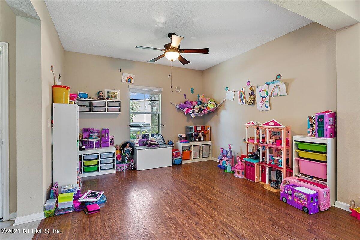 16295 Tisons Bluff Road Jacksonville, FL 32218 - Photo 3 of 24 03-Living Room