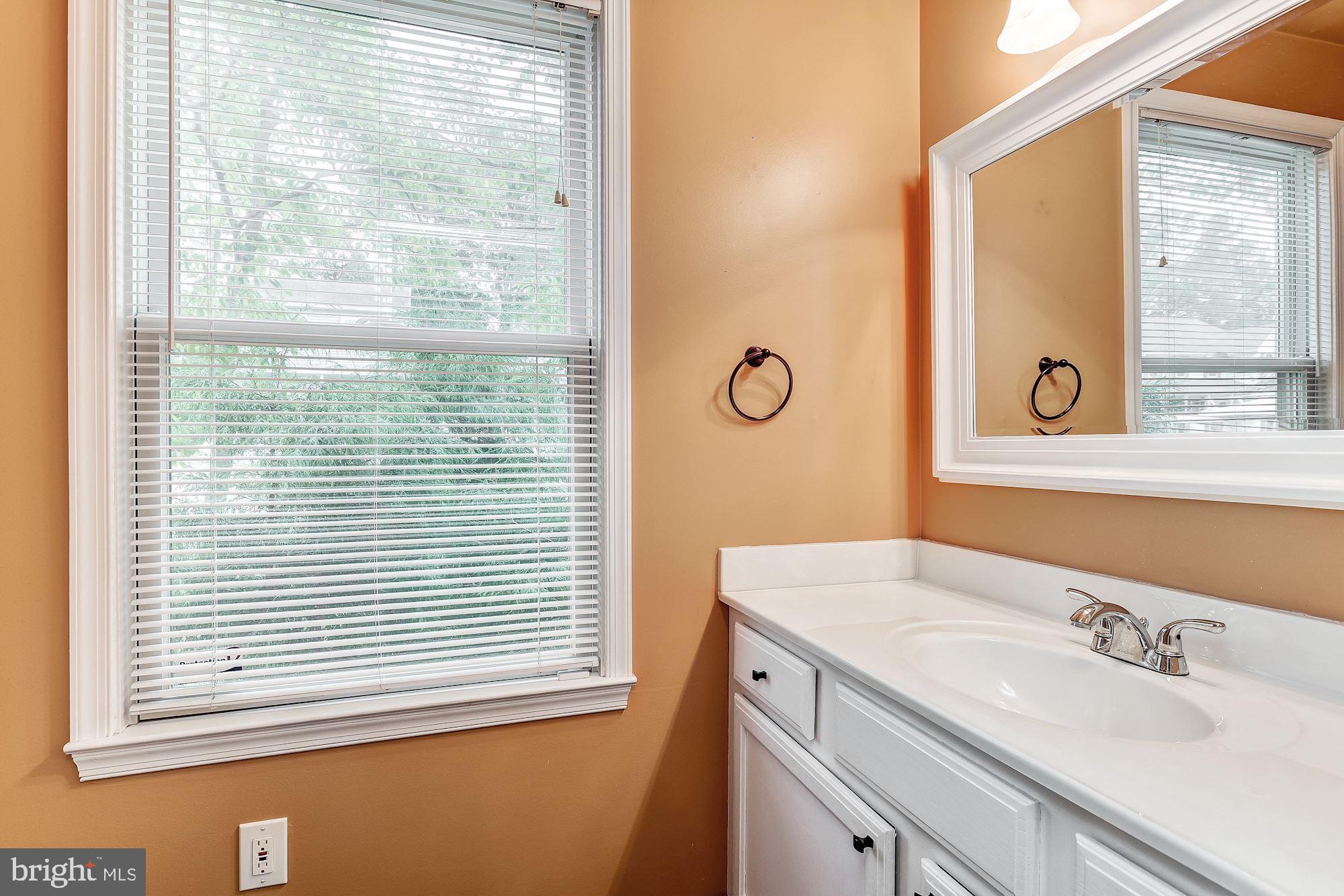 1618 Hilltop Road Edgewater, MD 21037 - Photo 14 of 42 Powder Room