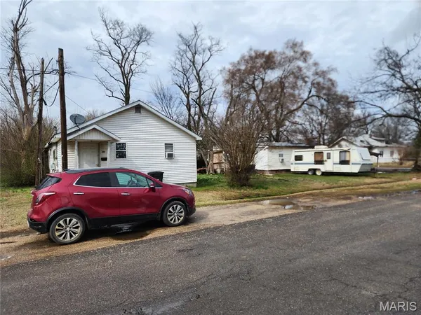 $29,500 | 110 West South Street, Campbell, MO 63933