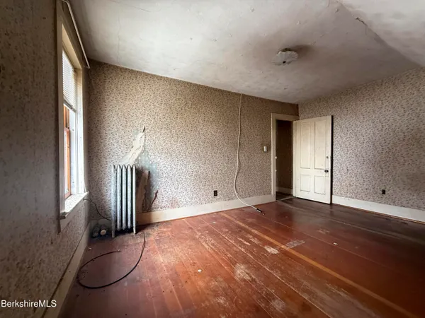 $111,000 | 9 Depot Street, Monroe, MA 01350