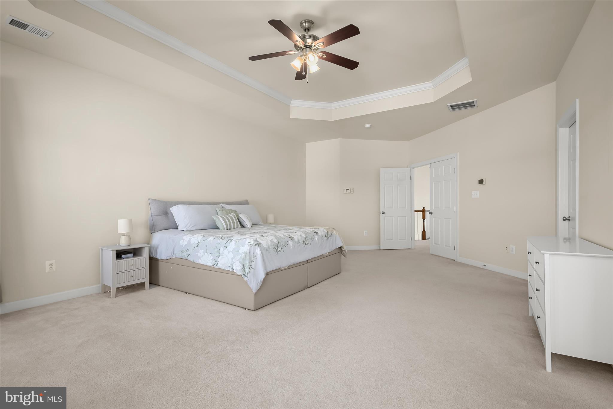 10138 Roulette Drive Hagerstown, MD 21740 - Photo 44 of 83 Primary Bedroom - En-Suite Full Bath - WIC