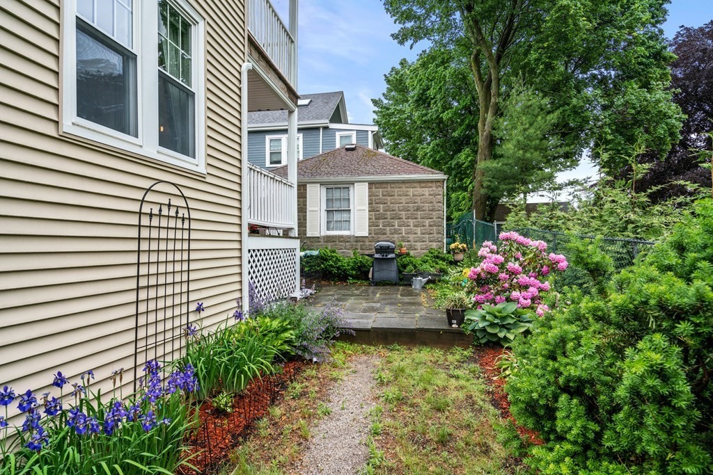 31 Chester Road, Unit 1 Belmont, MA 02478 - Photo 16 of 18 Gallery Image 16