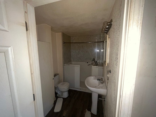 2025 East Pythian Avenue Decatur, IL 62526 - Photo 10 of 15 a bathroom with a sink and toilet